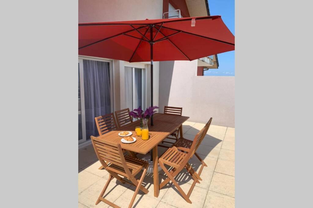 Superbe Appartement Au Calme Avec Vue Sur Le Lac. 에비앙레스벵즈 외부 사진